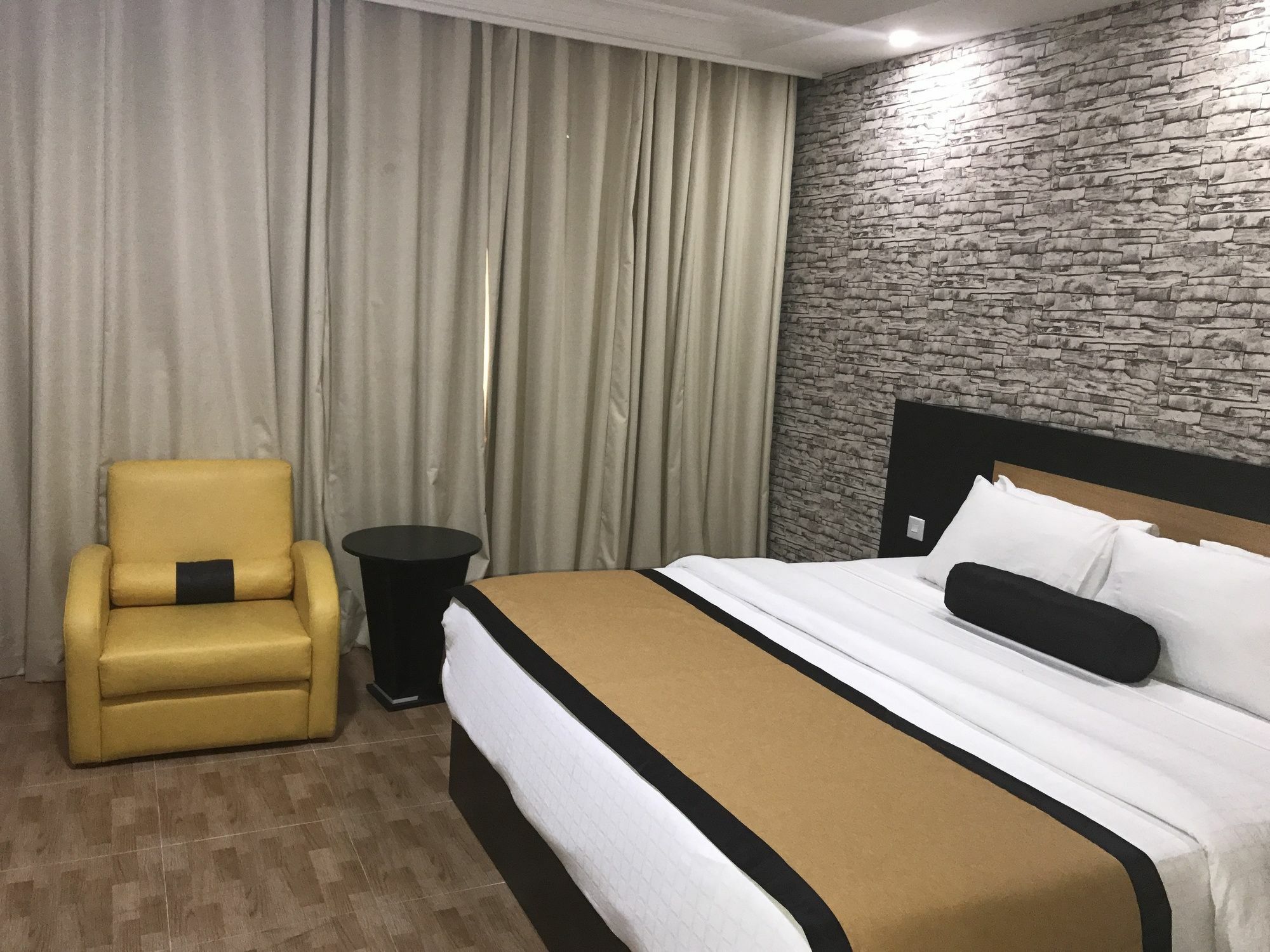 Msquare Hotel Gra Икея Экстерьер фото
